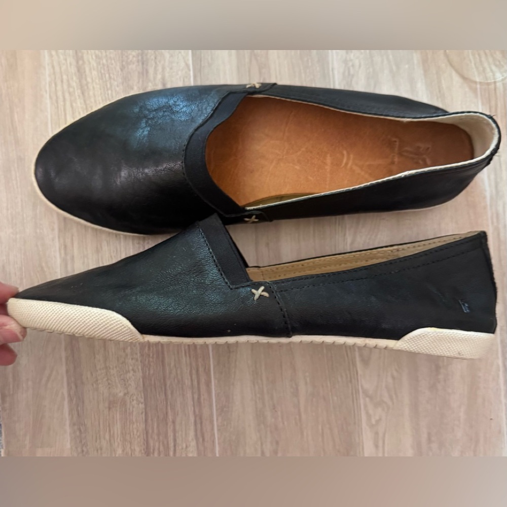 Frye Melanie leather flats💜 - Picture 3 of 4